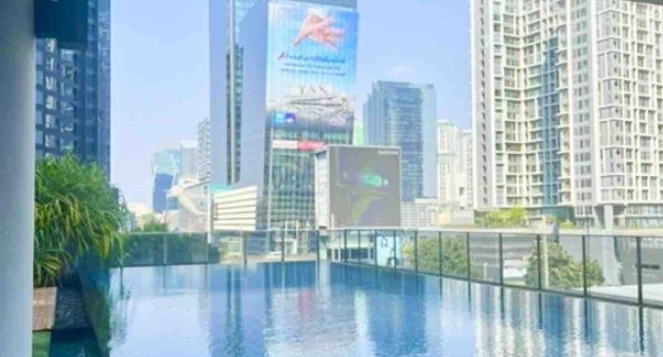 For sale studio condo in Huai Khwang, Bangkok