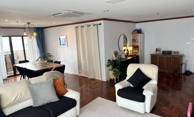 Wohnung zum Kauf mit 3 Zimmer in Watthana, Bangkok