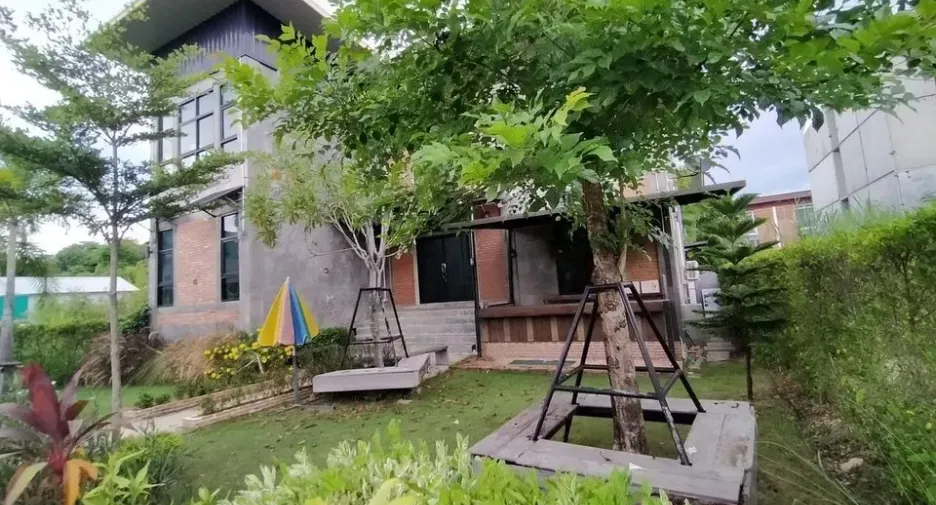 For sale そして for rent 6 ベッドルーム house in Mueang Chiang Mai, Chiang Mai