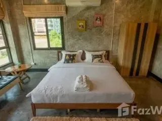 À vendre et à louer 6 chambres maison à Mueang Chiang Mai, Chiang Mai