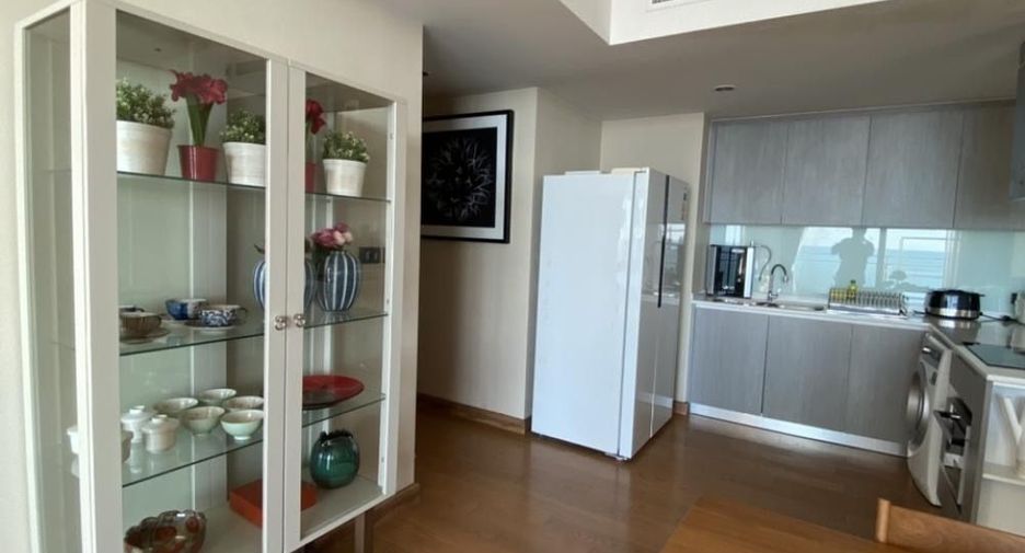 For rent 2 bedrooms condo in Si Racha, Chonburi