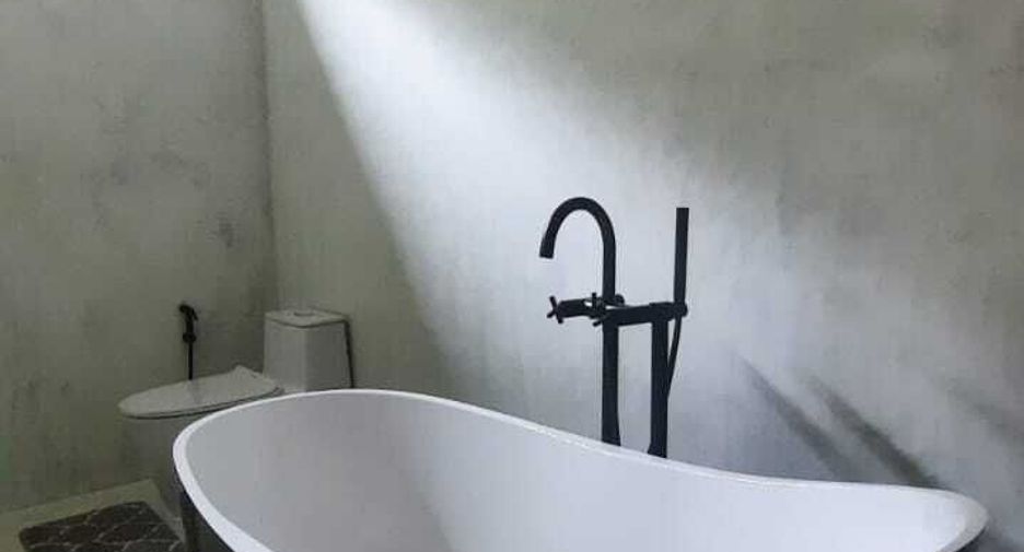 For sale 4 bedrooms villa in Ko Pha-ngan, Surat Thani