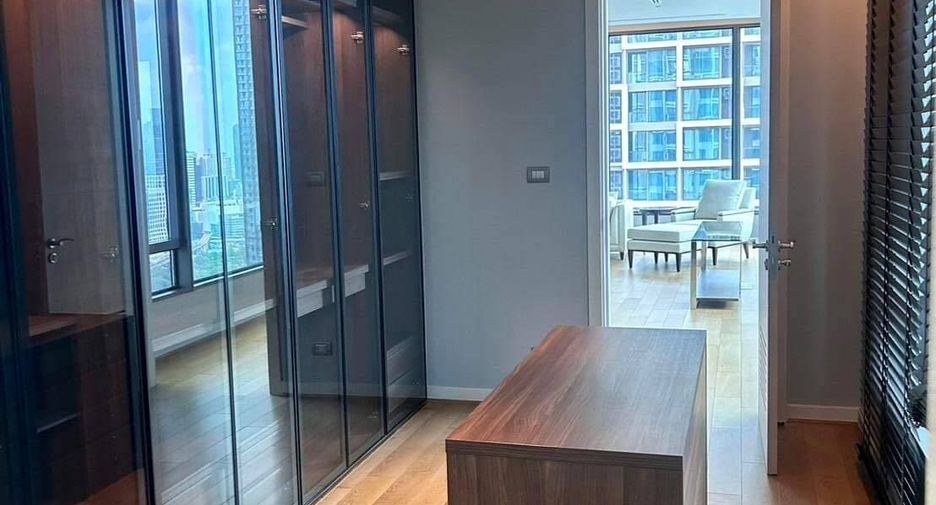 Продажа 3 спальни кондо в Патхум Щан, Бангкок