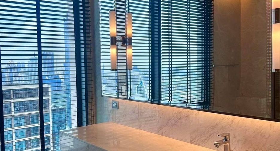 Продажа 3 спальни кондо в Патхум Щан, Бангкок