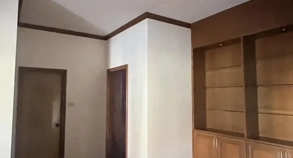 Casa en alquiler de 3 habitaciones en Bang Lamung, Chonburi