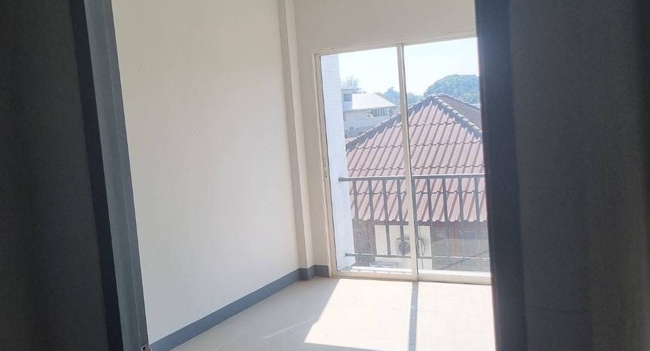 For sale 2 bedrooms townhouse in Mae Rim, Chiang Mai