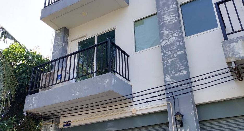 For sale 2 bedrooms townhouse in Mae Rim, Chiang Mai