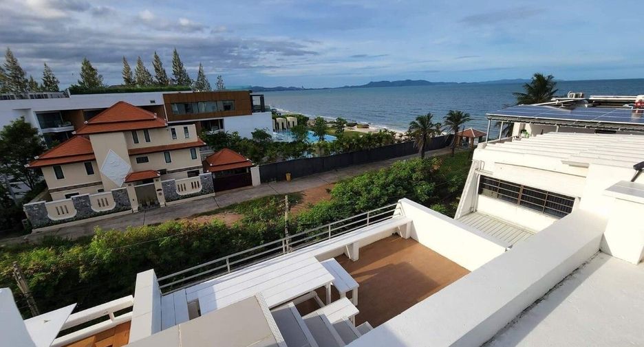Casa adosada en alquiler de 4 habitaciones en Bang Lamung, Chonburi