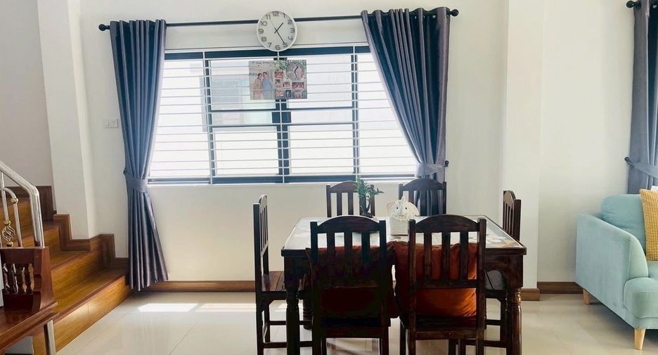 For rent 3 bedrooms house in Saraphi, Chiang Mai