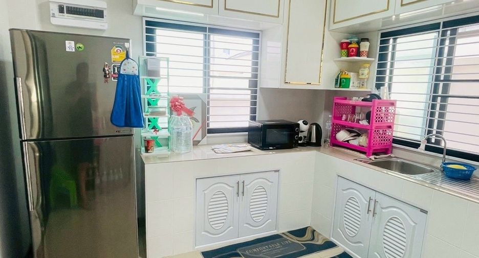 Casa en alquiler de 3 habitaciones en Saraphi, Chiang Mai