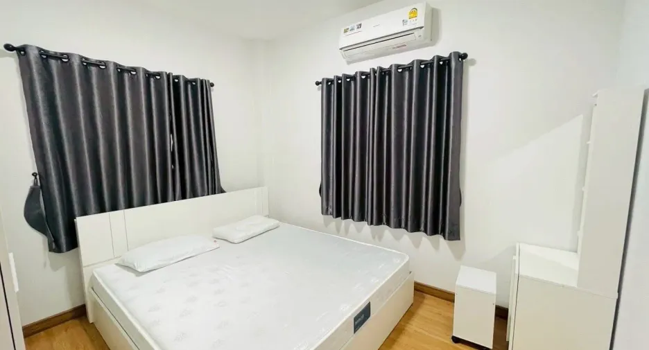 For rent 3 ベッドルーム house in Saraphi, Chiang Mai