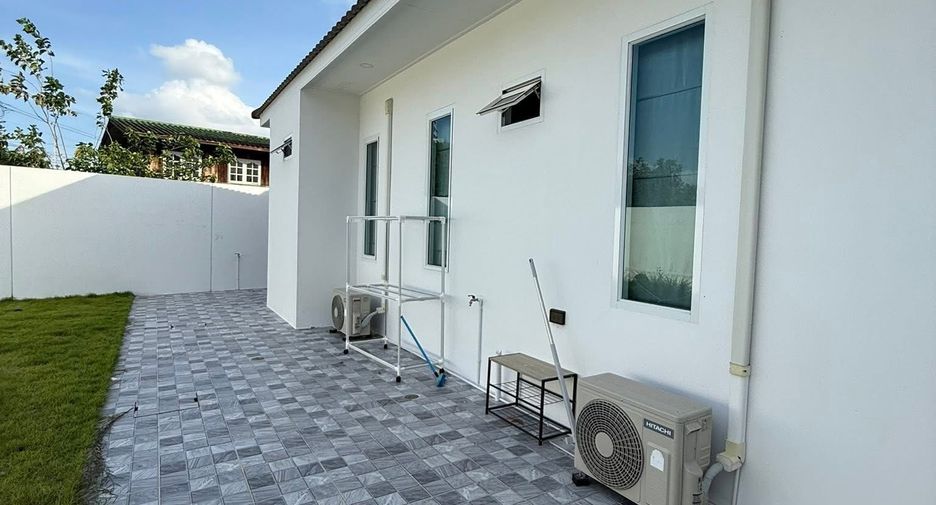 For rent 3 bedrooms villa in Bang Lamung, Chonburi