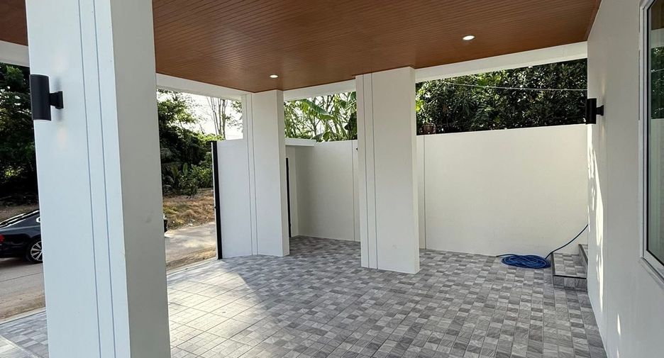 For rent 3 bedrooms villa in Bang Lamung, Chonburi