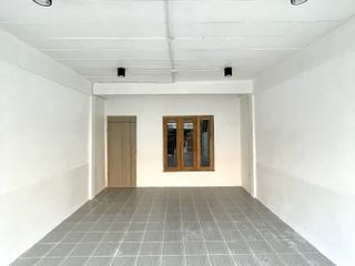 ขาย 2 ห้องนอน ทาวน์เฮ้าส์ ใน เมืองลพบุรี, ลพบุรี