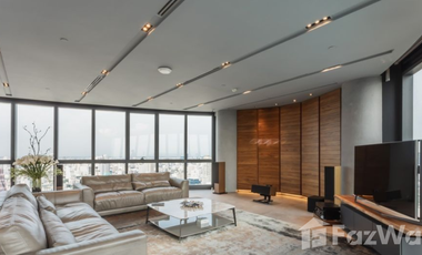 For sale 2 bedrooms condo in Khlong Toei, Bangkok