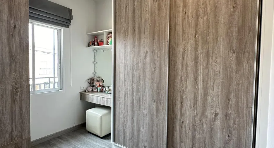 For sale 2 bedrooms townhouse in Lat Krabang, Bangkok
