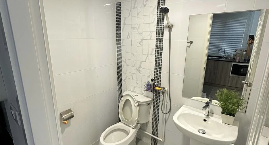 For sale 2 bedrooms townhouse in Lat Krabang, Bangkok