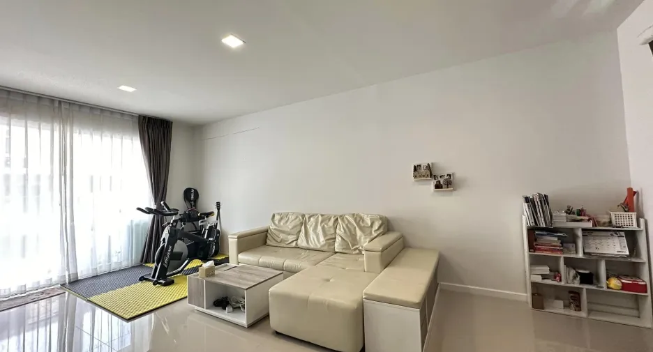 For sale 2 bedrooms townhouse in Lat Krabang, Bangkok