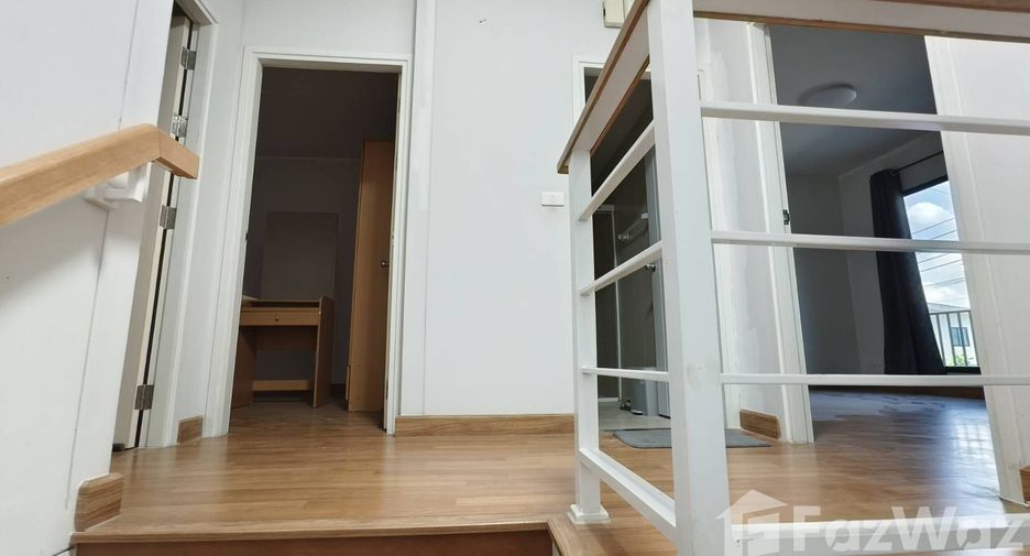 Casa adosada en venta y en alquiler de 3 habitaciones en Pak Kret, Nonthaburi