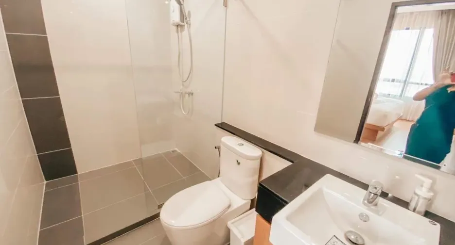 For sale and for rent 2 bedrooms condo in Si Racha, Chonburi