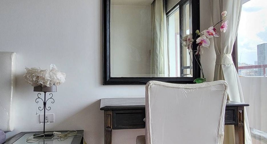 For sale and for rent 1 bed condo in Watthana, Bangkok