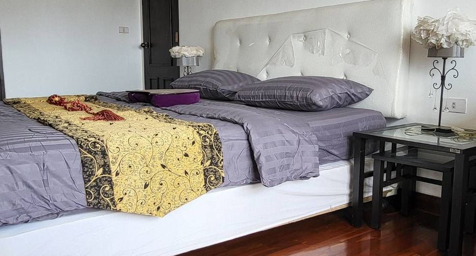 For sale and for rent 1 bed condo in Watthana, Bangkok
