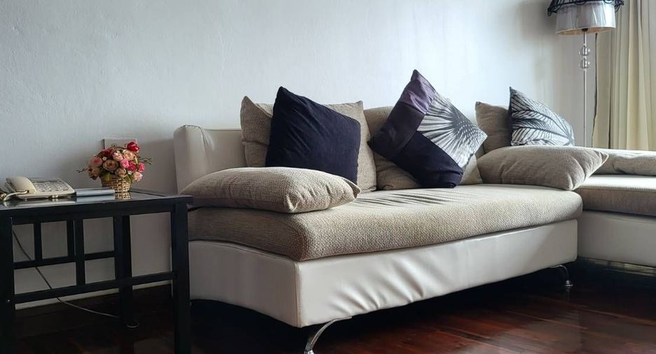 For sale and for rent 1 bed condo in Watthana, Bangkok