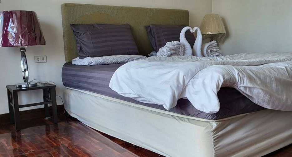 For sale and for rent 1 bed condo in Watthana, Bangkok