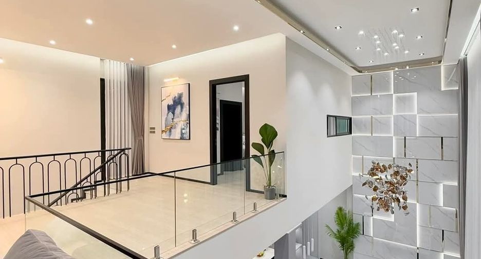 Villa zum Kauf mit 5 Zimmer in Bang Lamung, Chonburi
