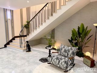 For sale 5 bedrooms villa in Bang Lamung, Chonburi