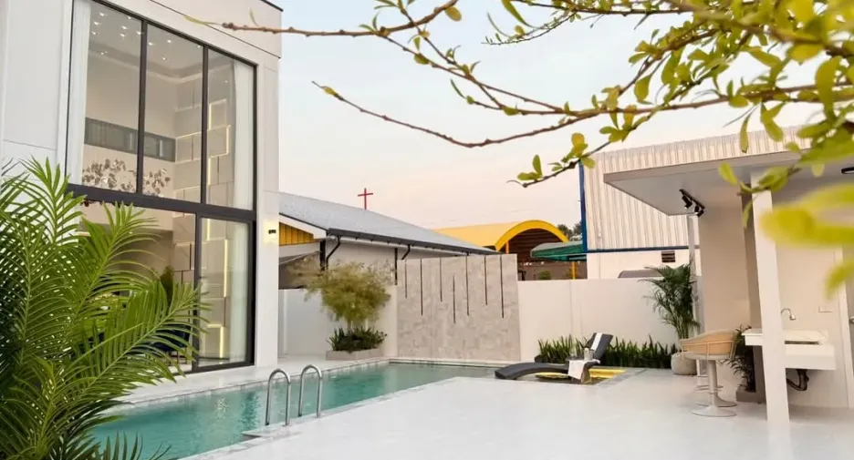 For sale 5 bedrooms villa in Bang Lamung, Chonburi