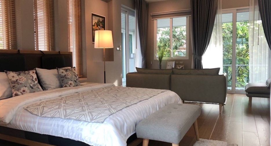 Casa en venta de 5 habitaciones en Si Racha, Chonburi
