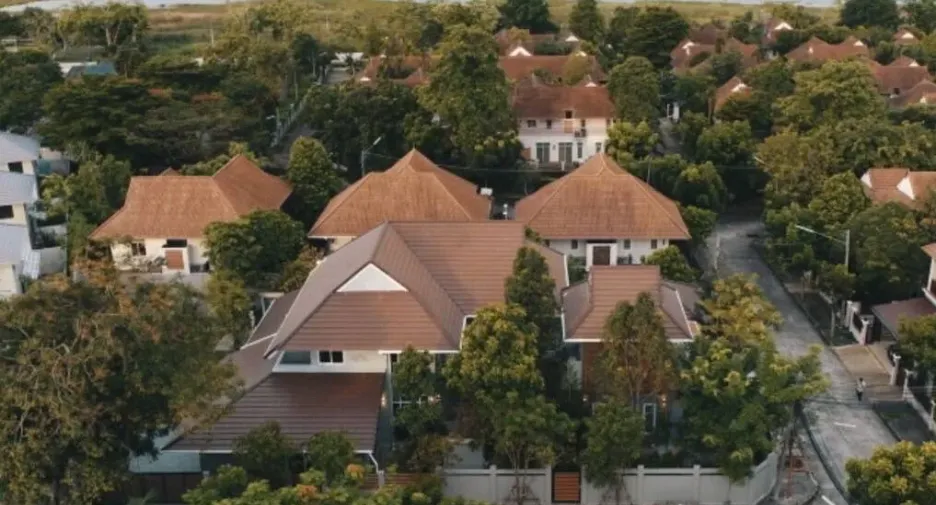 Casa en venta de 5 habitaciones en Si Racha, Chonburi