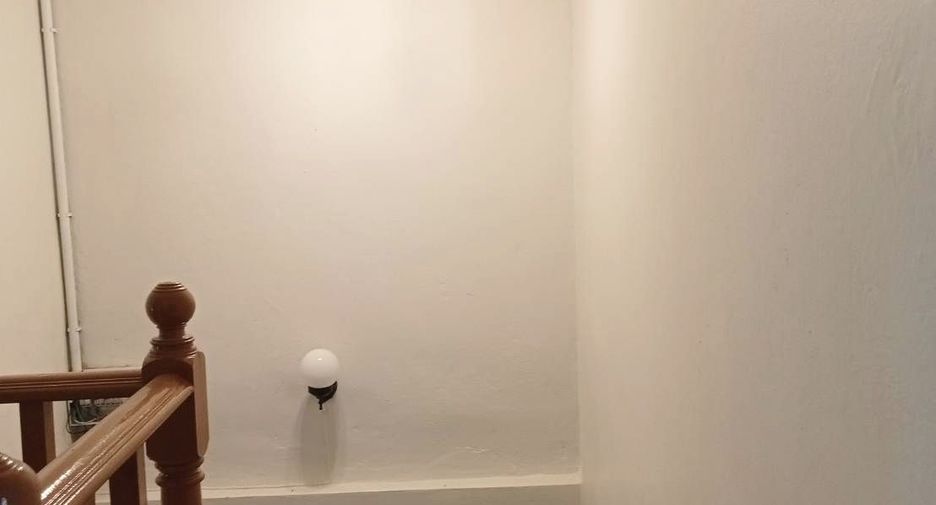 For sale 3 bedrooms townhouse in Khlong Sam Wa, Bangkok