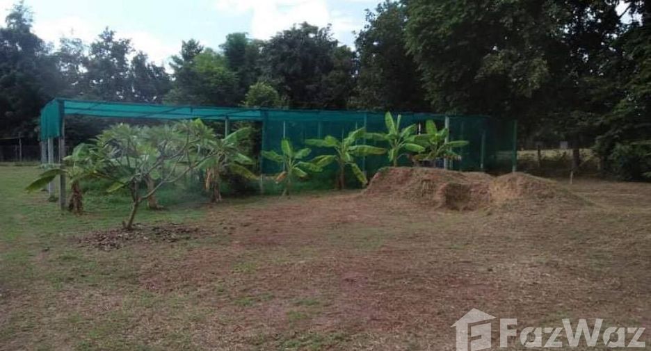 For sale 4 bedrooms hotel in Yang Talat, Kalasin