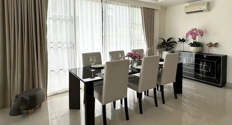 For sale そして for rent 5 ベッドルーム villa in Thalang, Phuket