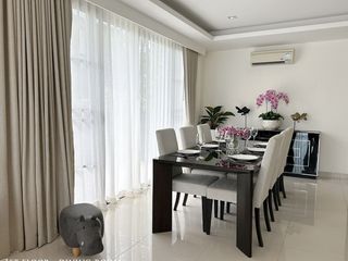 Villa zum Kauf und zur Miete mit 5 Zimmer in Thalang, Phuket