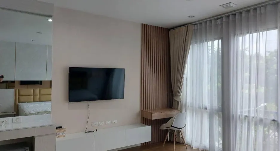 Casa adosada en venta de 3 habitaciones en Saphan Sung, Bangkok