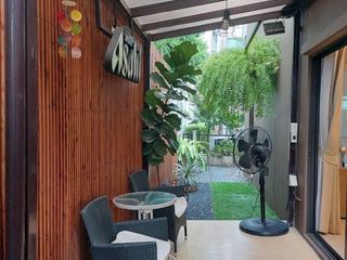 Casa adosada en venta de 3 habitaciones en Saphan Sung, Bangkok