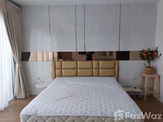 Casa adosada en venta de 3 habitaciones en Saphan Sung, Bangkok