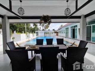 Villa en venta de 6 habitaciones en Bang Lamung, Chonburi