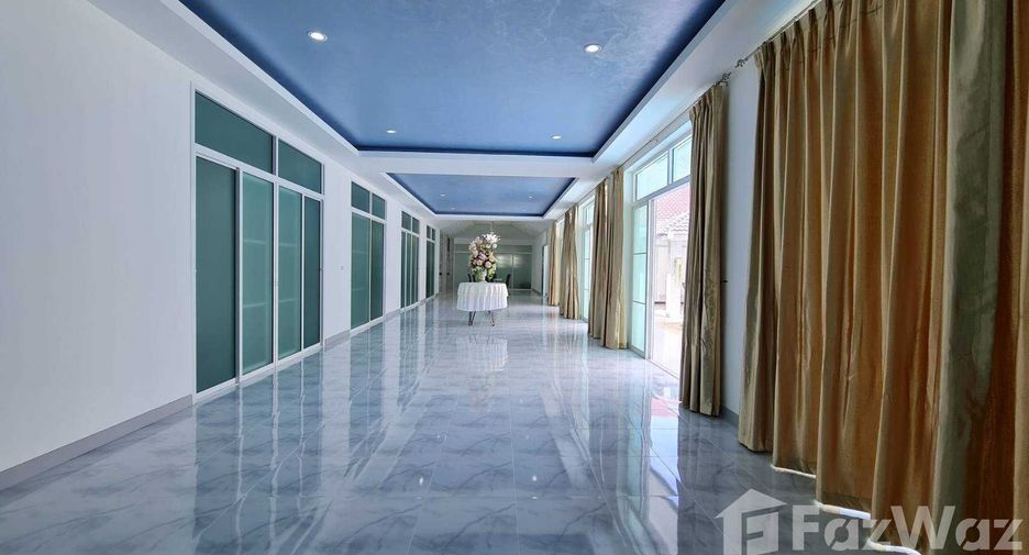 Villa en venta de 6 habitaciones en Bang Lamung, Chonburi