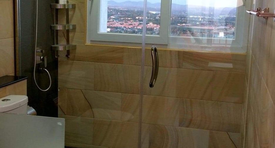 À vendre 2 chambres condo à Jomtien, Pattaya