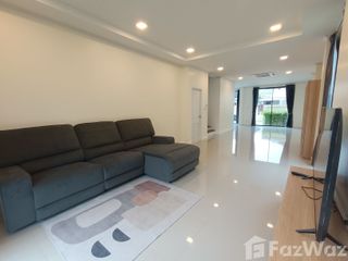 À louer 3 chambres villa à Bang Lamung, Chonburi