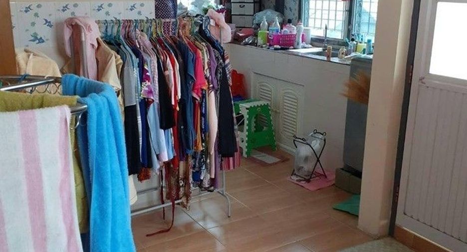 For sale 3 bedrooms house in Nong Khaem, Bangkok