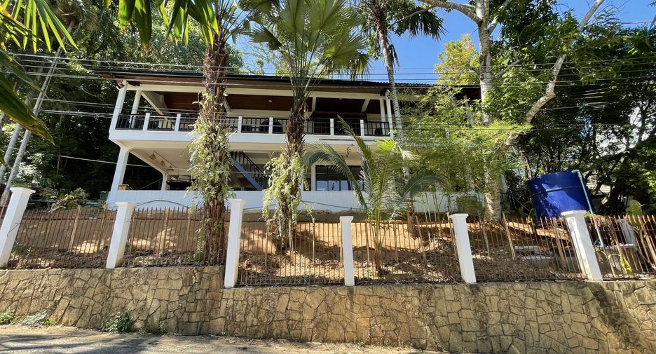 Villa en alquiler de 4 habitaciones en Kathu, Phuket