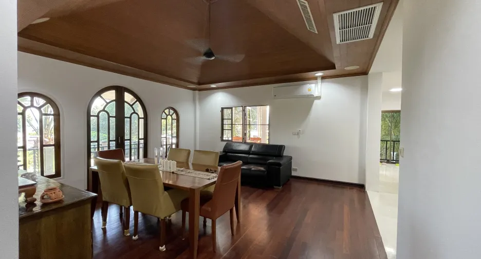 Villa en alquiler de 4 habitaciones en Kathu, Phuket