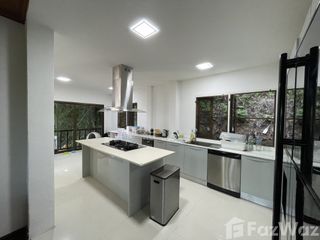 Villa en alquiler de 4 habitaciones en Kathu, Phuket