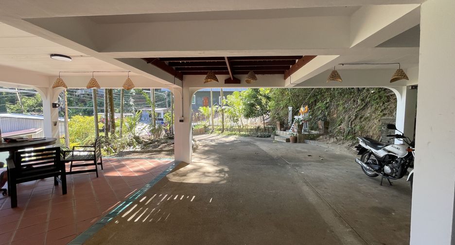 Villa en alquiler de 4 habitaciones en Kathu, Phuket