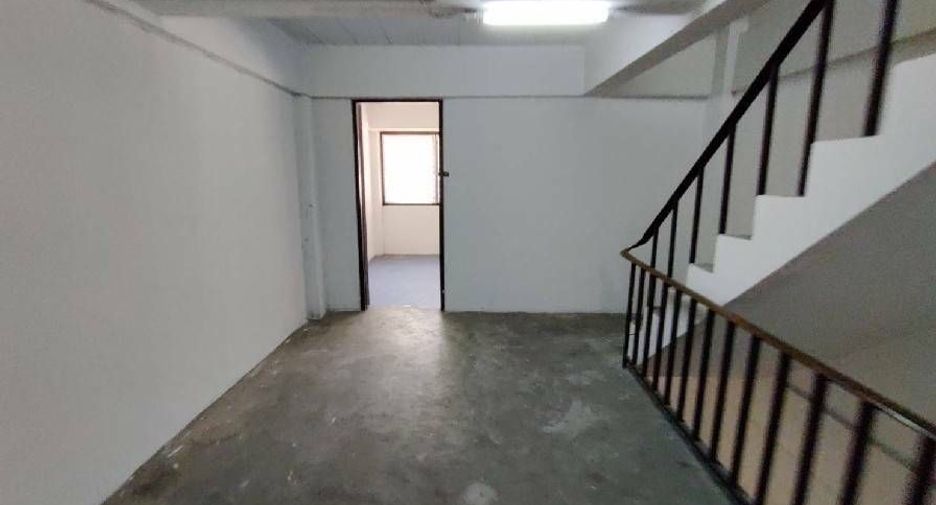 For rent 4 bedrooms house in Si Racha, Chonburi